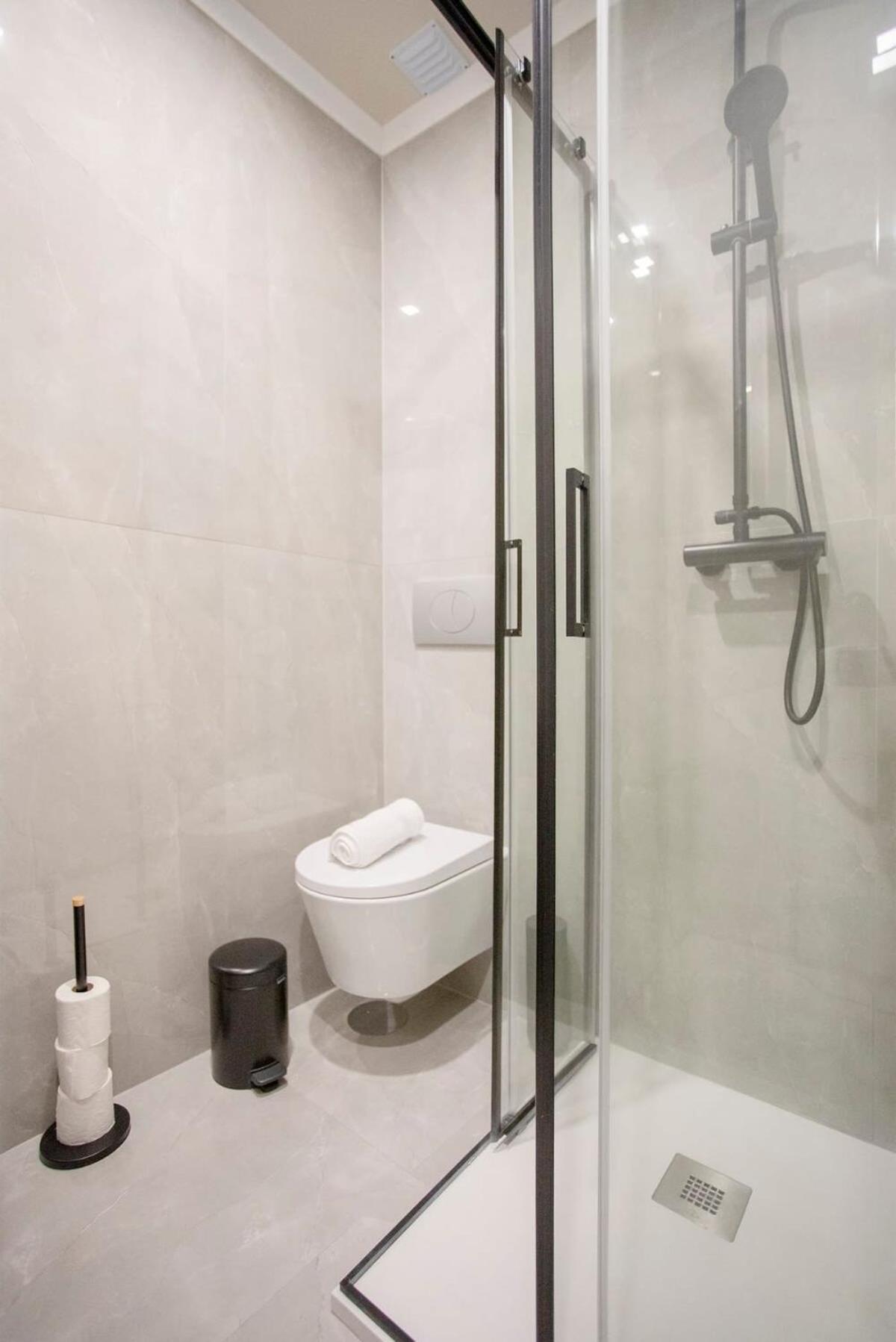 Liiiving In Porto - Uptown Pearl Apartment Екстер'єр фото