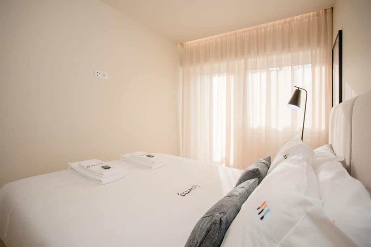 Liiiving In Porto - Uptown Pearl Apartment Екстер'єр фото