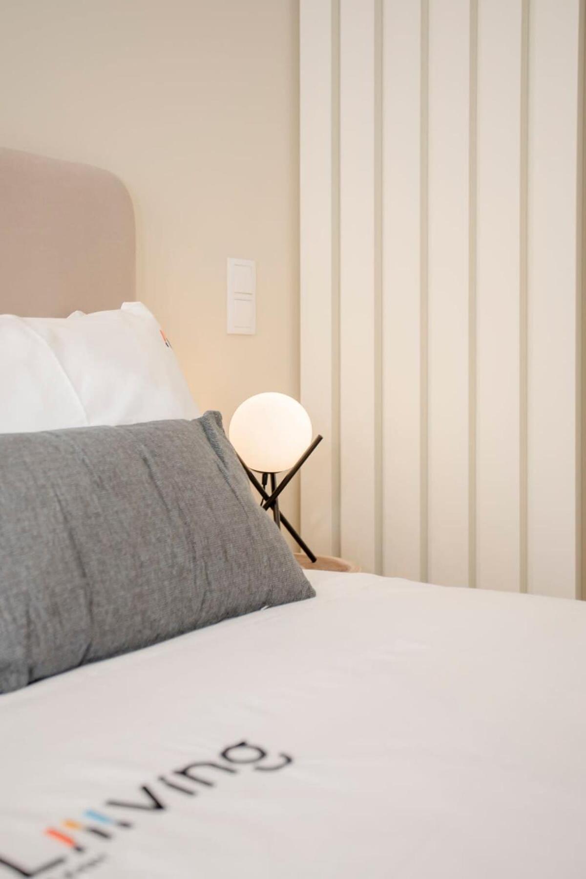 Liiiving In Porto - Uptown Pearl Apartment Екстер'єр фото