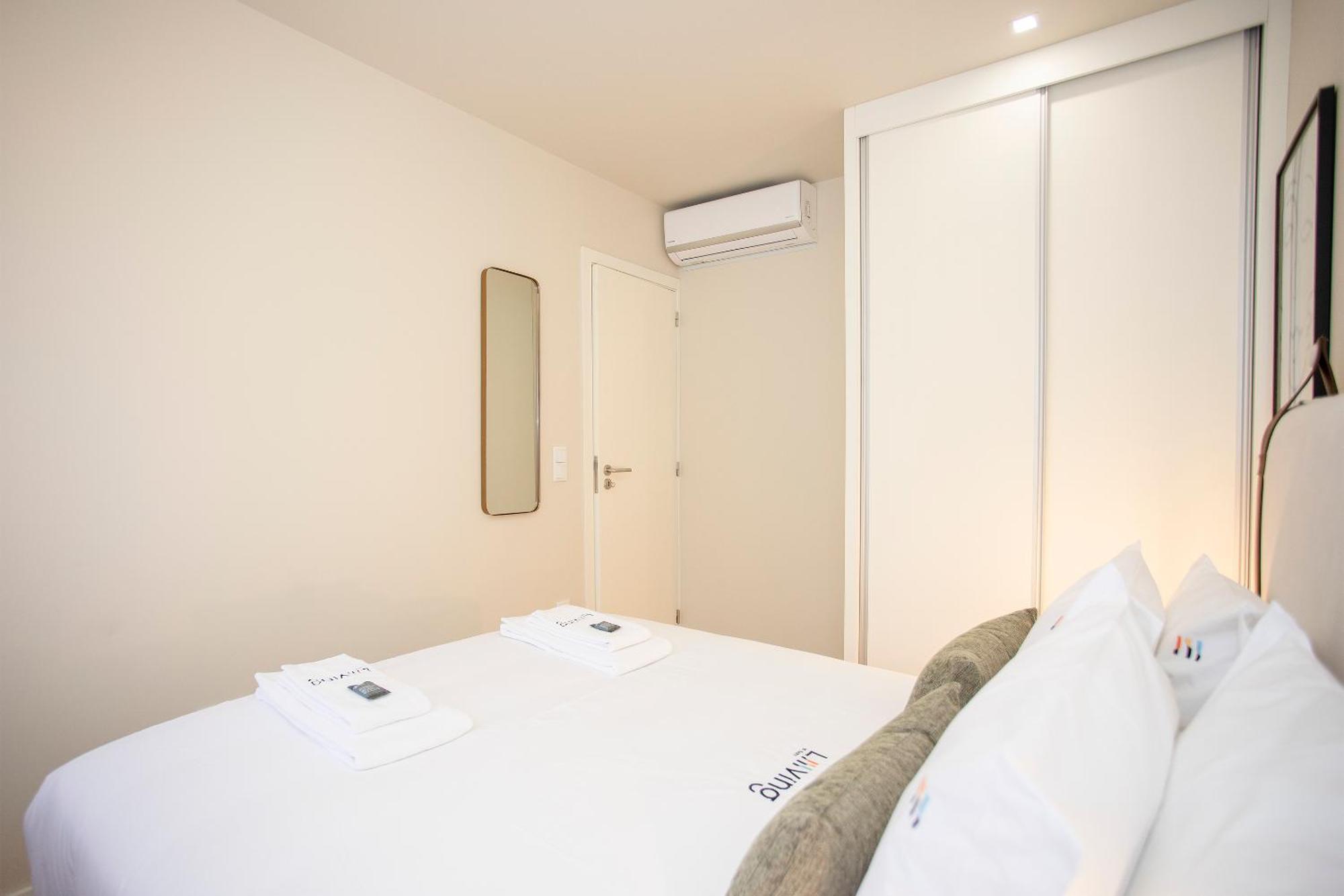 Liiiving In Porto - Uptown Pearl Apartment Екстер'єр фото